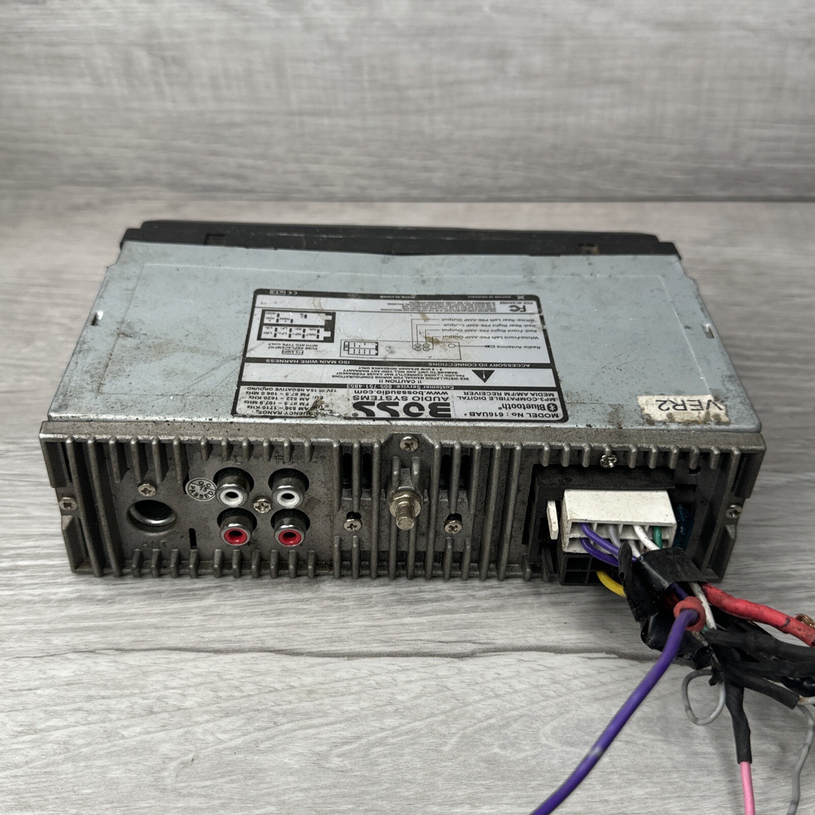 BOSS Audio Systems 616UAB Receiver (For Parts or Repair)