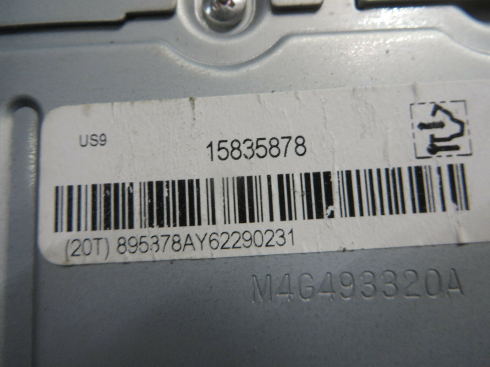 SATURN AURA 07 08 2007-2008 RADIO AUDIO AM FM CD FACTORY DASH UNIT OEM# 15835878