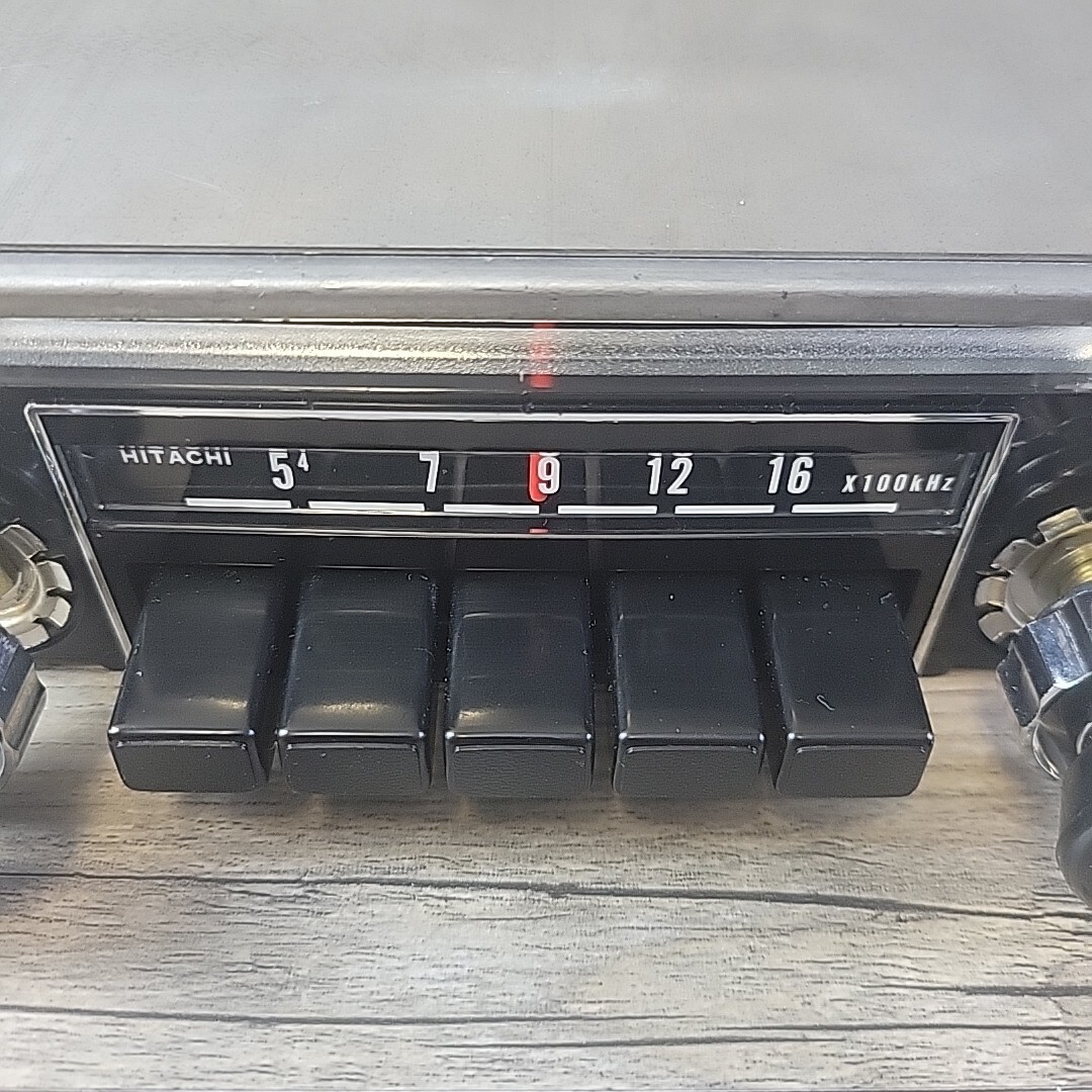 Vintage Hitachi Car Radio TM-403HCR 12V Intergrated Circuit