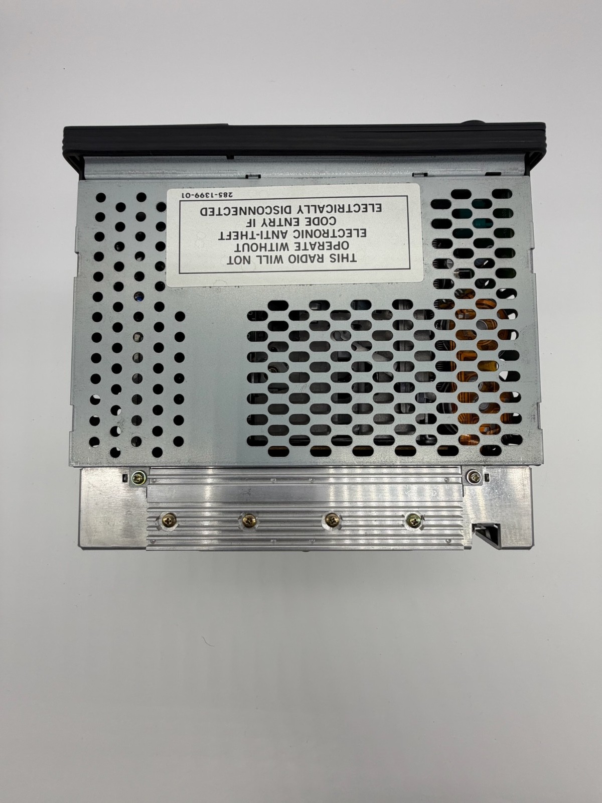 Honda Civic (00-02) car stereo, PN 08A1-241-220-01