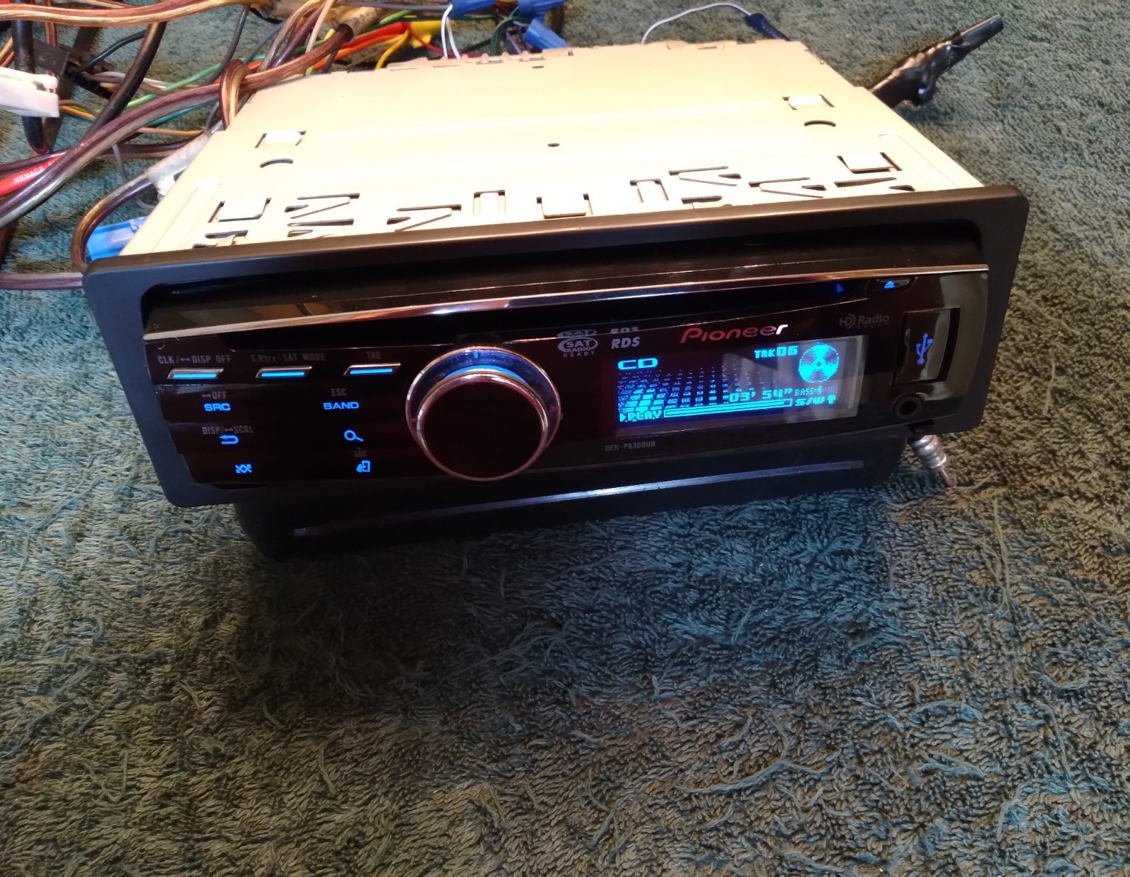 Pioneer DEH-P8300UB, CD /MP3/ USB/RDS Receiver , 200 watts, Tested