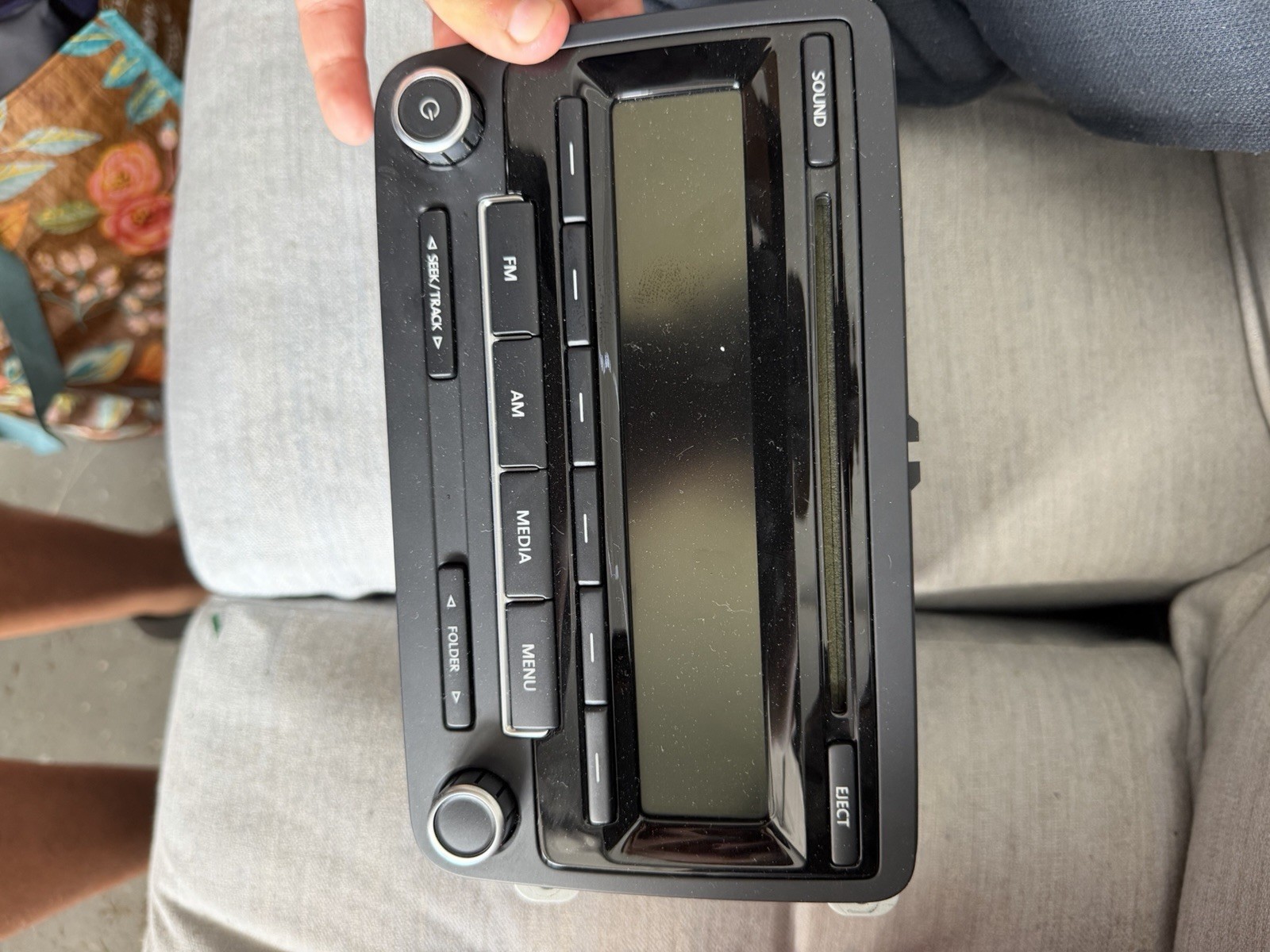 2013 Vw Passat Base Trim radio