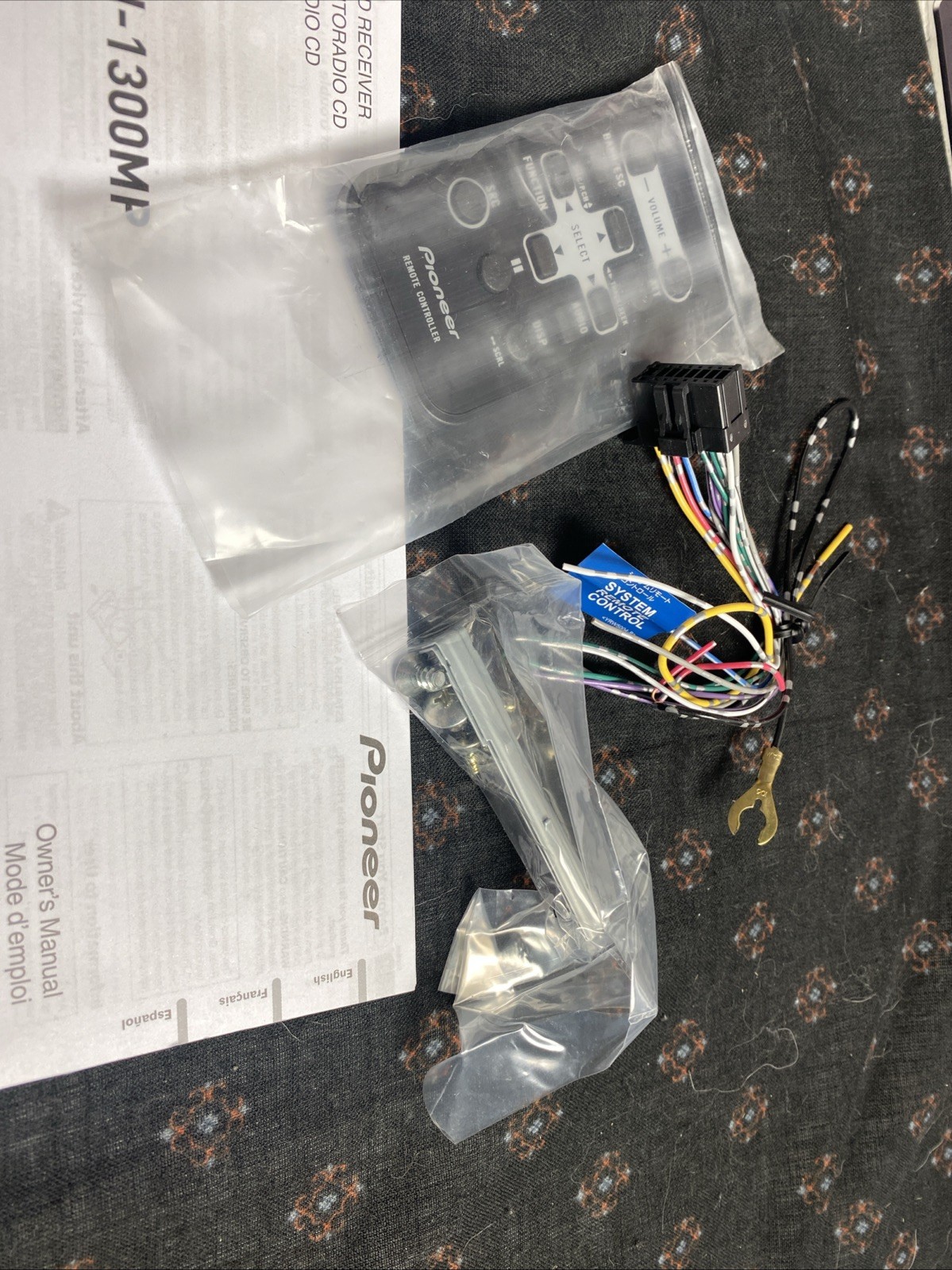 Pioneer DEH-1300MP 1 DIN CD Receiver Auxiliary Input MP3 WMA Car Audio