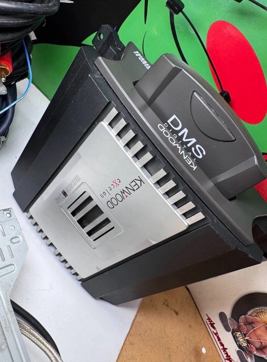 Kenwood KHD-CX910 The Music Keg Digital Media Player Old School Tested Working