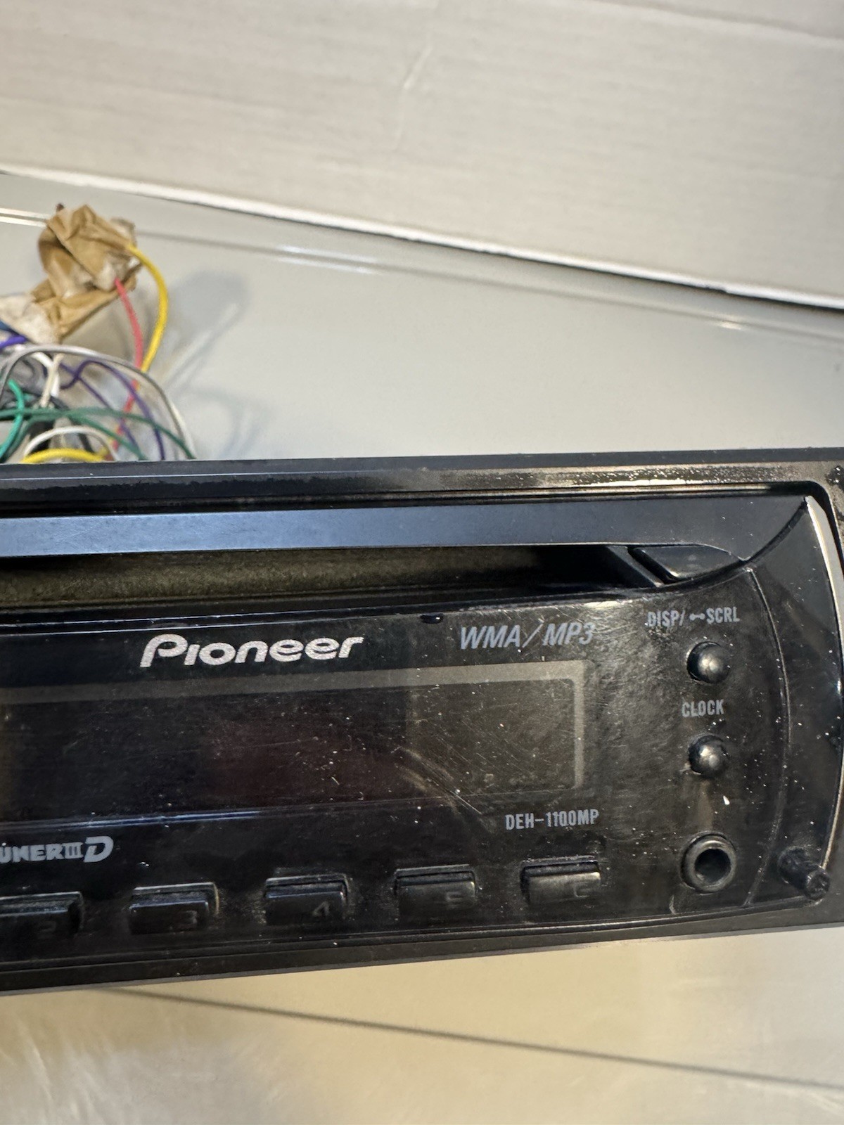 Untested Pioneer DEH-1100 CD Player In Dash Receiver