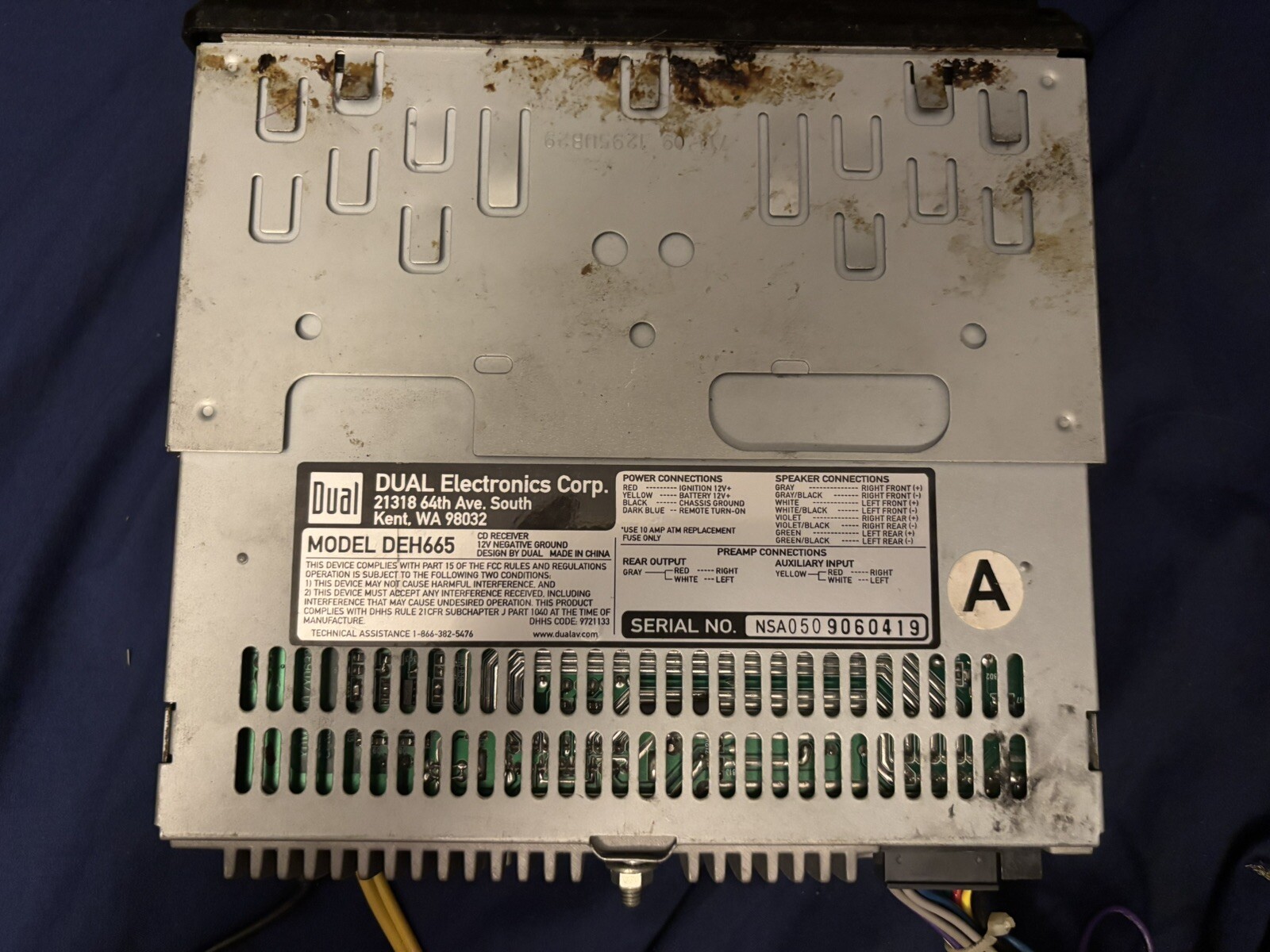 Dual Electronics DEH665 CD Player Receiver
