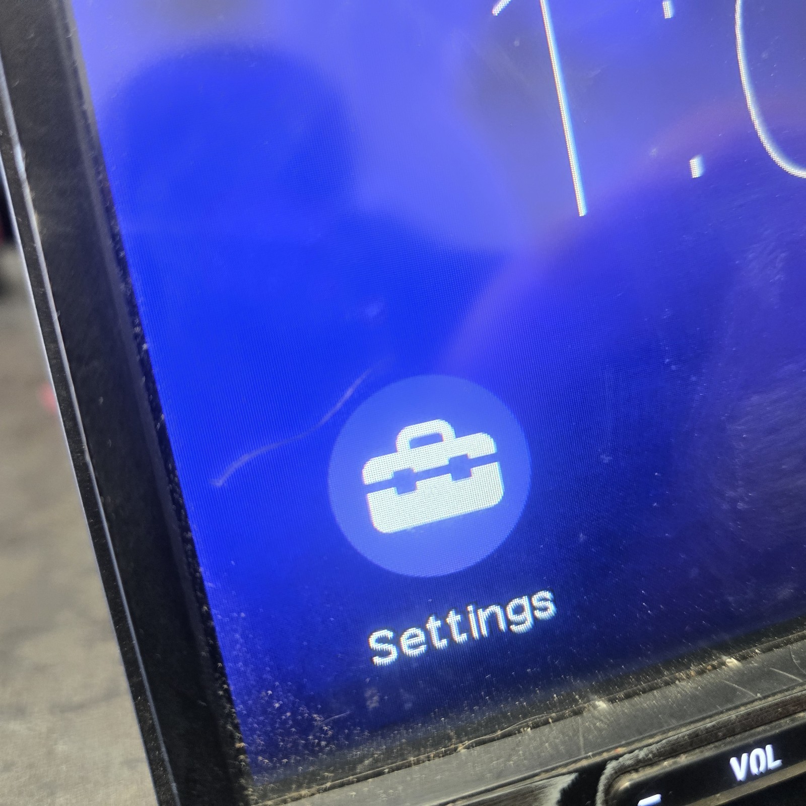 Sony XAV-AX150 Carplay/Android Auto Media Receiver 6.95 Car Audio Bluetooth