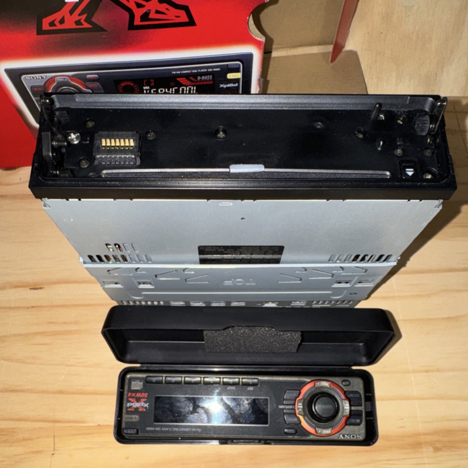 Sony Xplod CDX-4000X 1 DIN In-Dash CD Player FM/AM Detachable Face CD Text