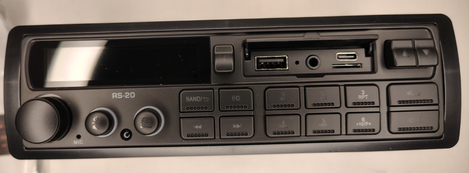Bluetooth Retro Car Stereo Receiver – Single Din European Classic Look Radio
