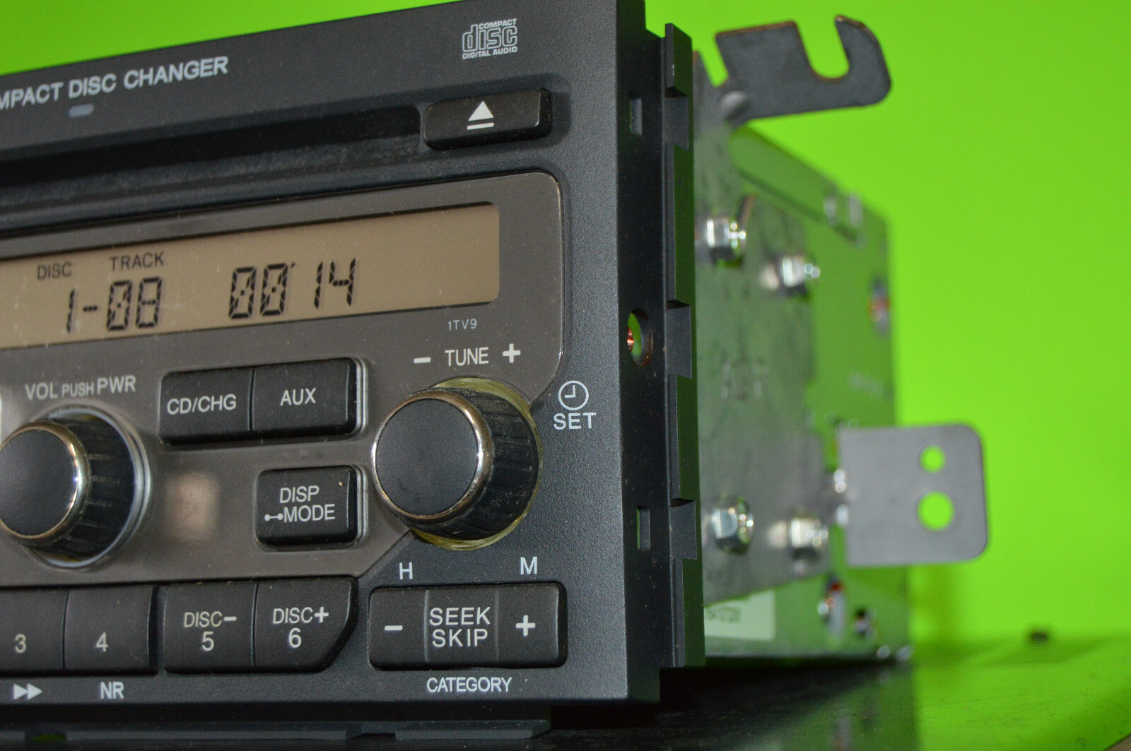 Honda Pilot 6 disc CD factory player 1BV4 radio XM 06 07 08 39100-S9V-A610 CODE