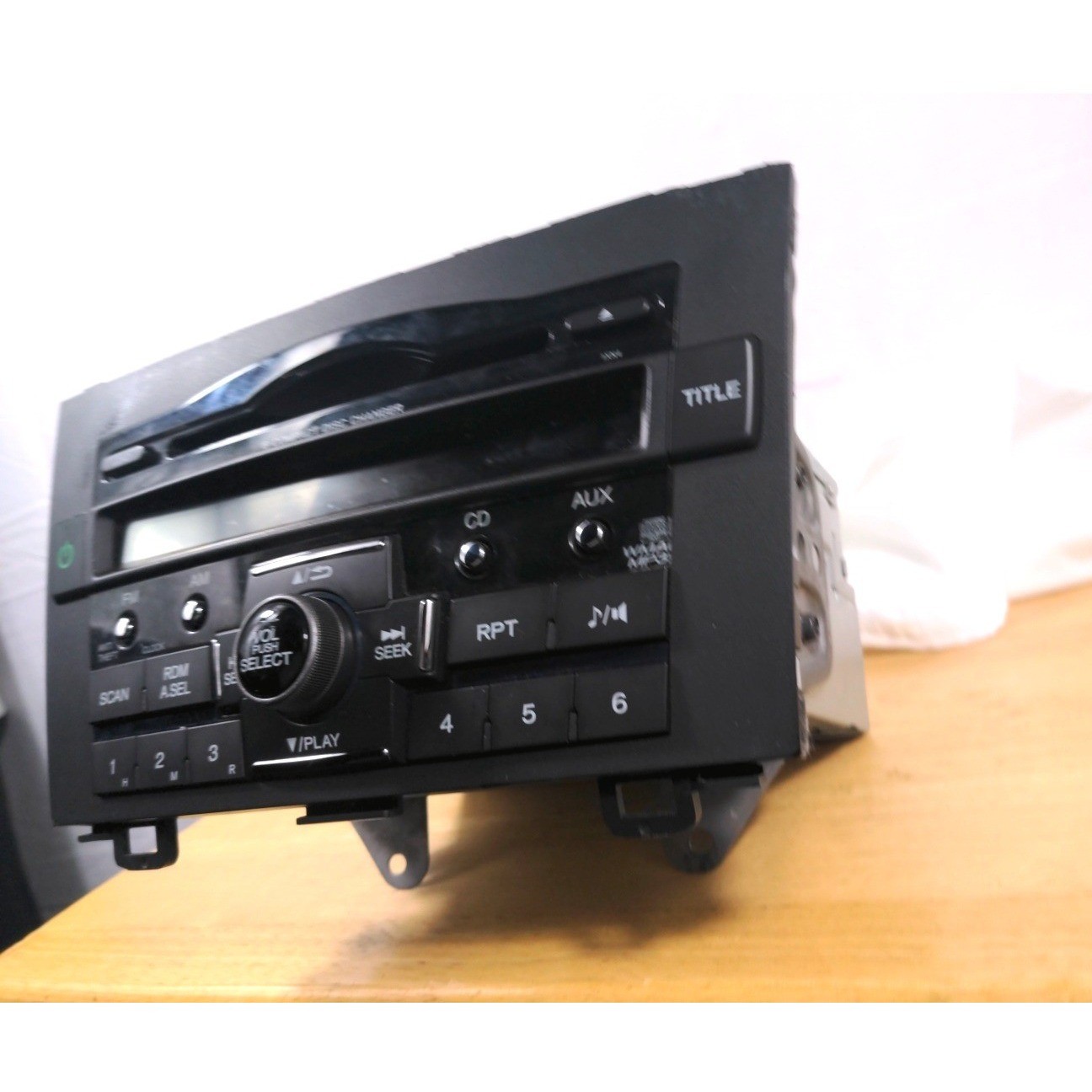 Honda CR-V Radio 6-Disc CD Changer Player 39100-SWA-A011-M1 2007-2011 OEM VTG