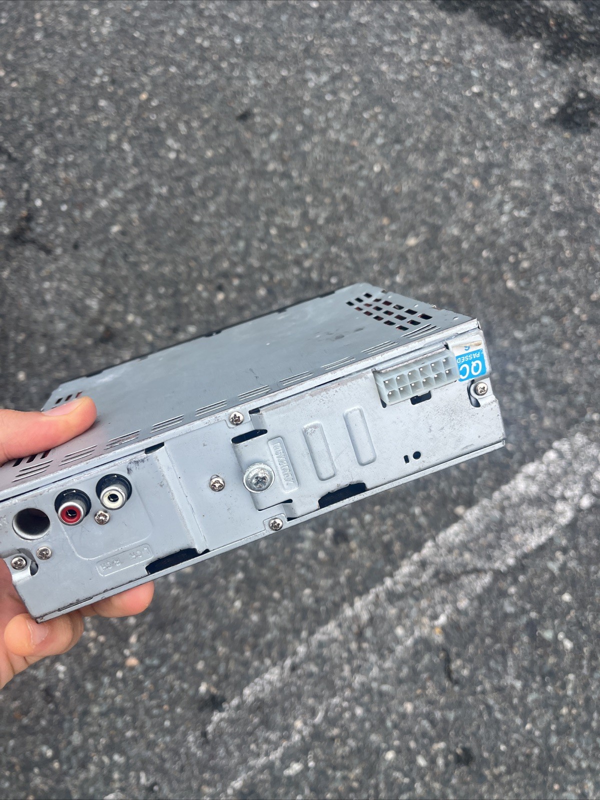 DUAL XDM260 radio receiver MP3 CD player 3.5MM auxiliary USB – UNTESTED AS IS !
