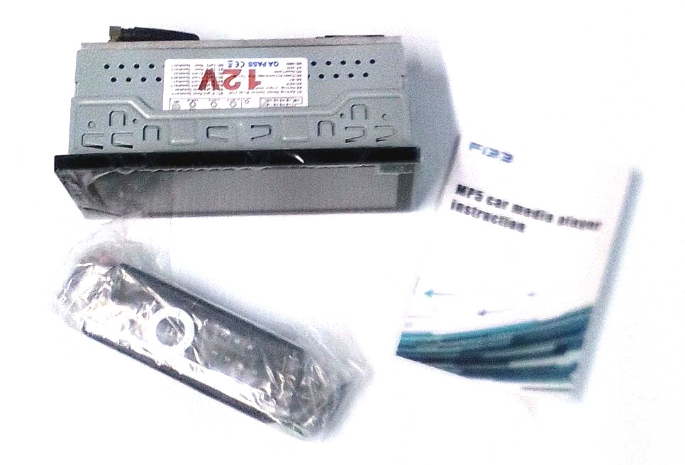 F133 Single DIN MP5 Car Media Player 6886C 12V Bluetooth 4.0 1024×600