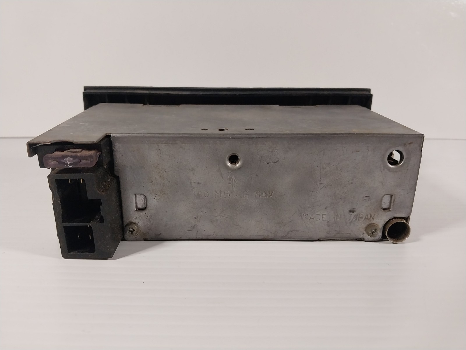 Datsun 720 Factory Head Unit & Surround Radio RN-1003H Clarion Nissan Pickup