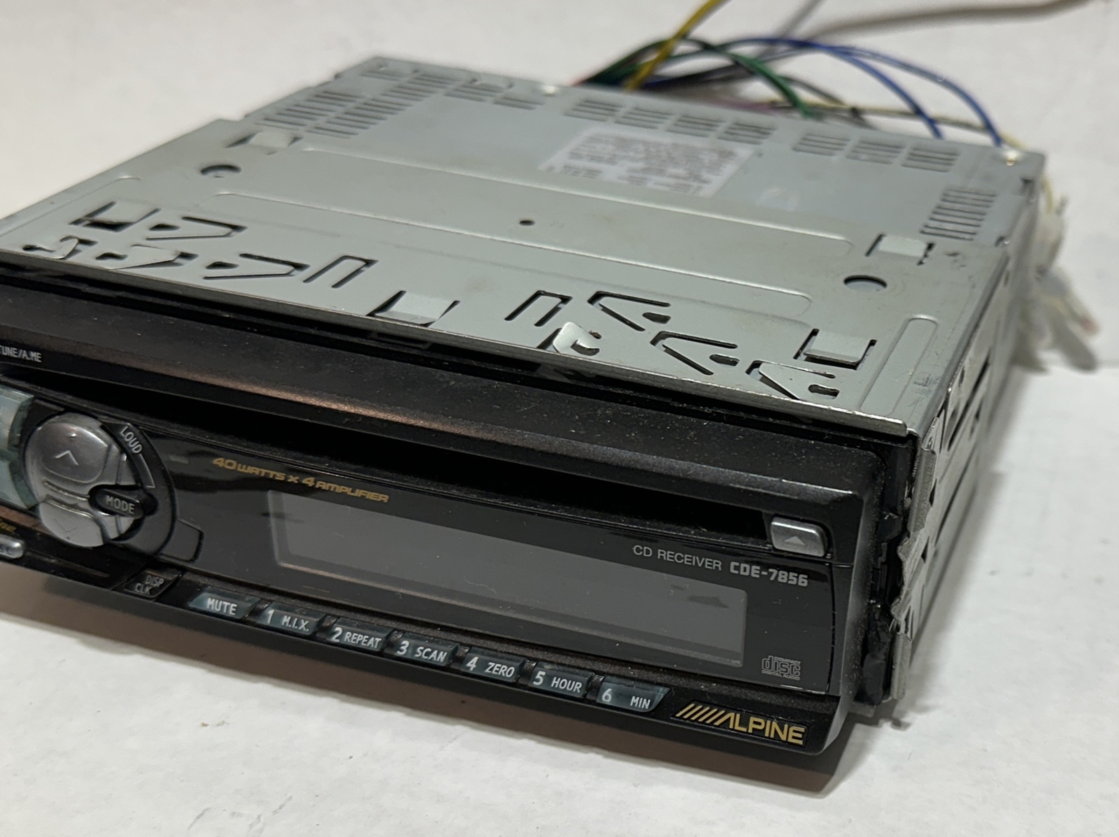 Alpine CDE-7856 CD Receiver CD Car Stereo Am/Fm ((C-2))
