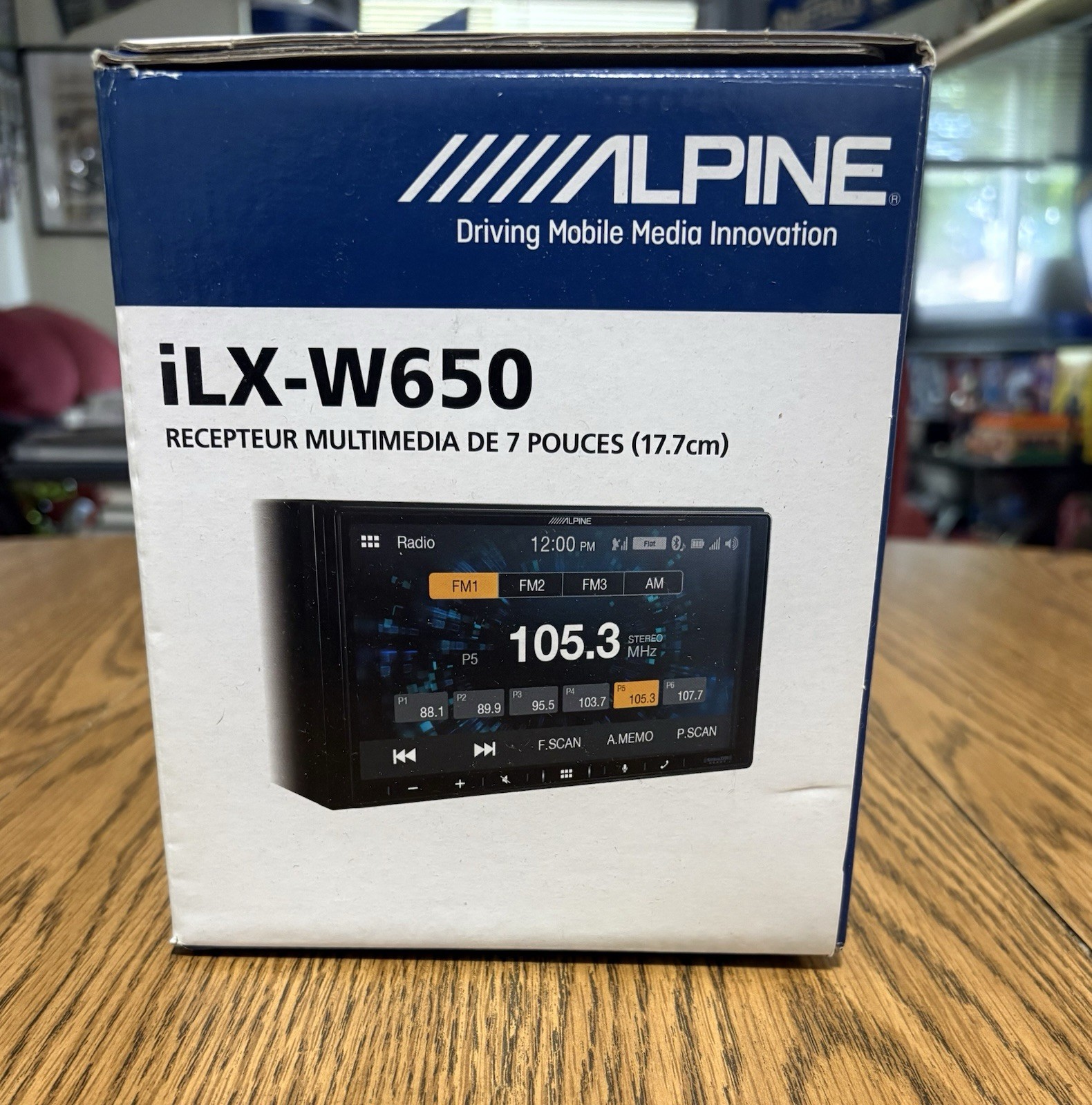 Alpine iLX-W650 7 Inch In-Dash Receiver