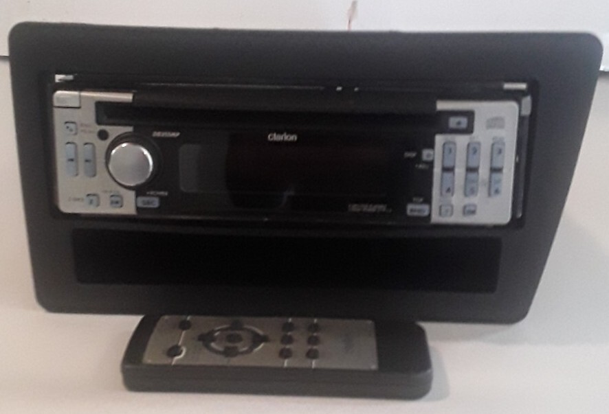 Clarion DB355MP In-Dash Car Stereo CD Receiver MP3 Detachable Face w/ Remote