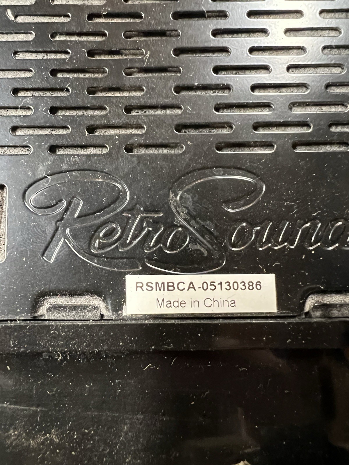 Retro Sound, Classic Look Aftermarket Head Unit With Bluetooth Capability