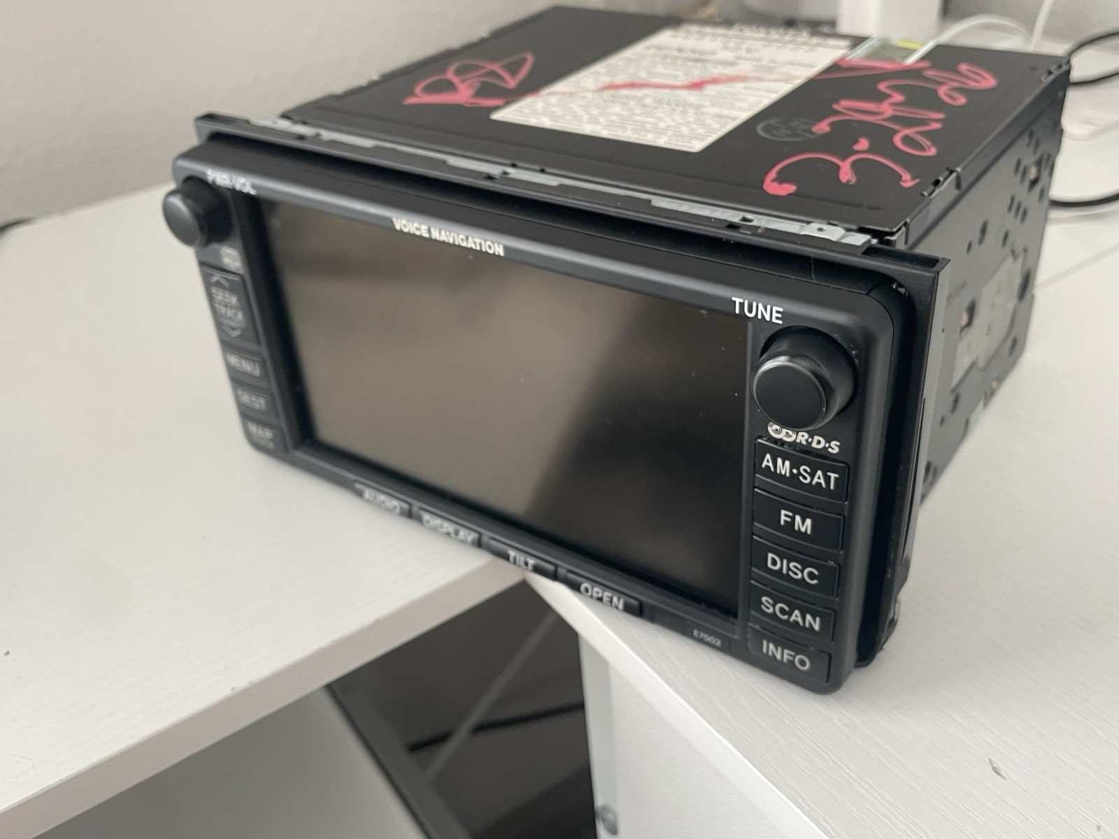 Lexus E7002 2 DIN Voice Navigation Touchscreen AM-SAT CD GPS Car Radio