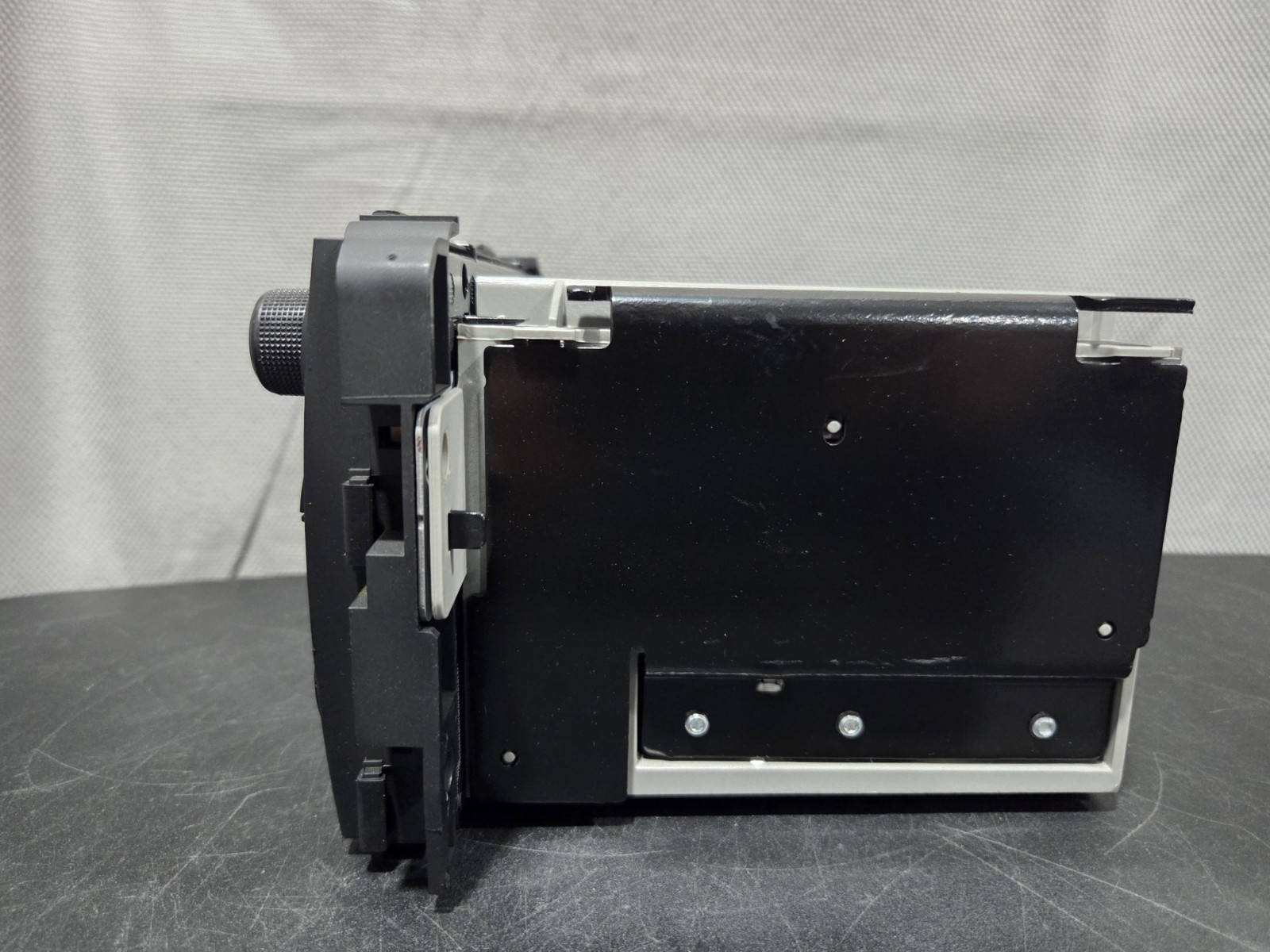 General Motors 23475277, 2015-2021 Radio Control Unit, Delphi PN: 28435272 Works