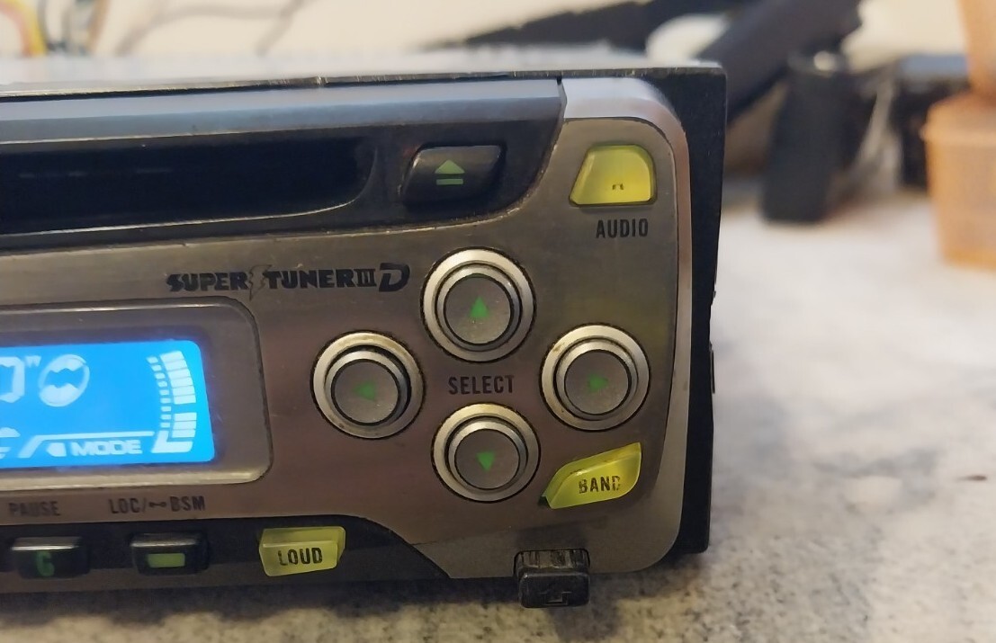 PIONEER DEH-1600 RADIO FACEPLATE ONLY (USED).