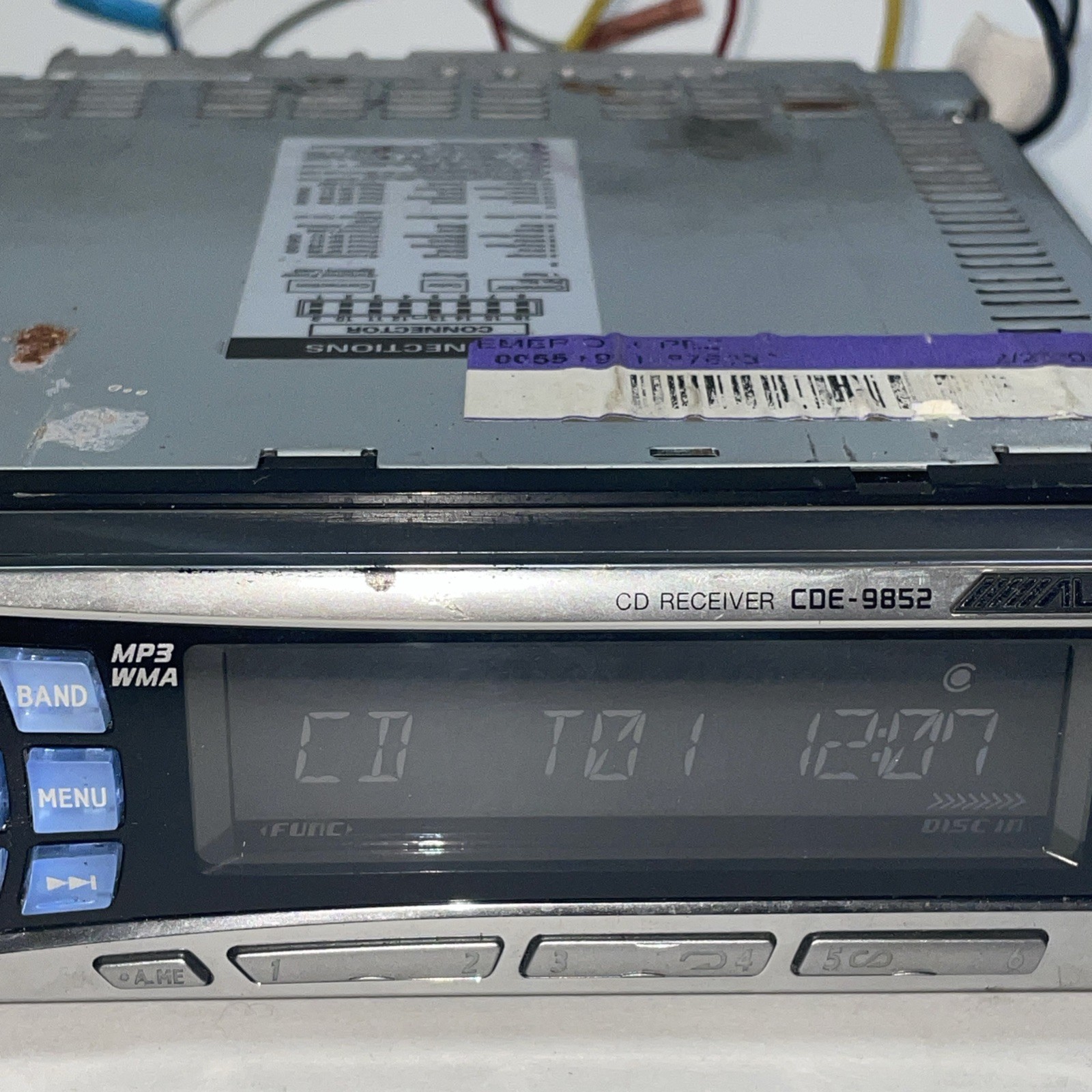 Alpine CDE 9852 CD Player In Dash Receiver Radio CD Player Turns On Untested