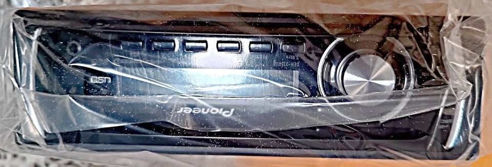 Pioneer DEH-2150UB Car CD Receiver MP3 WMA USB AUX MOSFET 50Wx4 BRAND NEW IN BOX