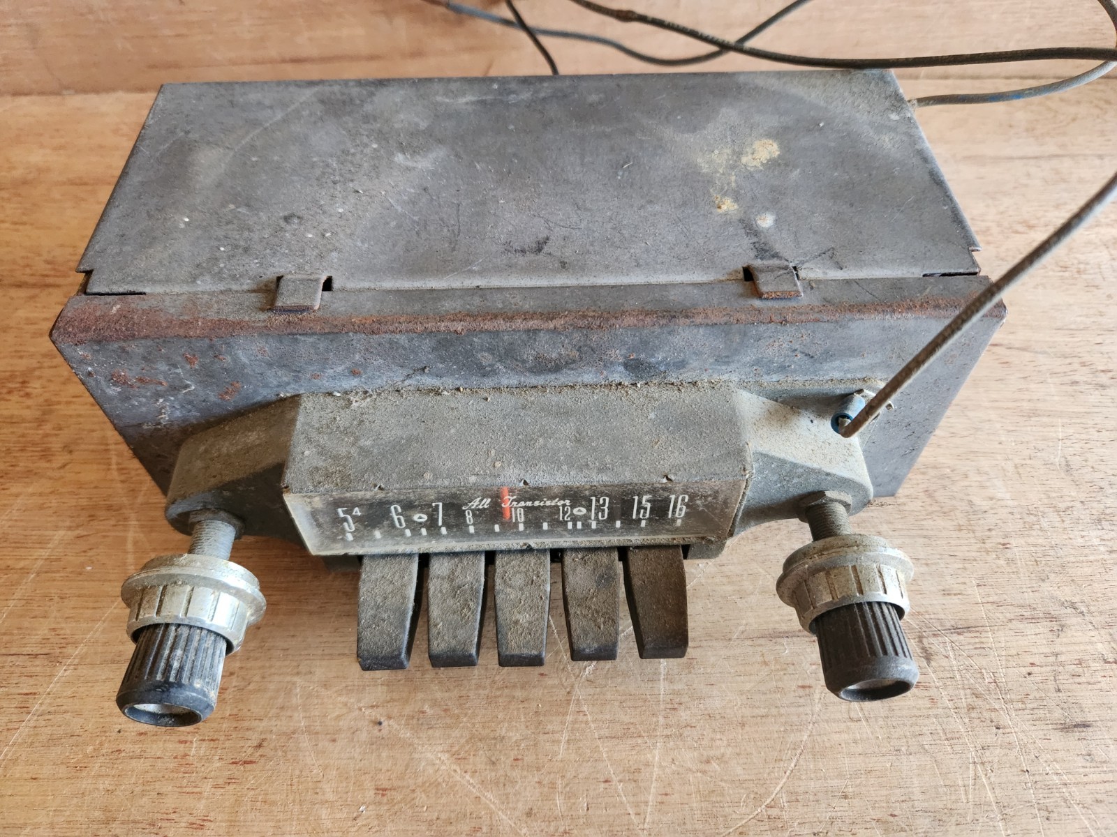 All Transistor AM Car Radio USA Unbranded Vintage Parts Repair Not Working