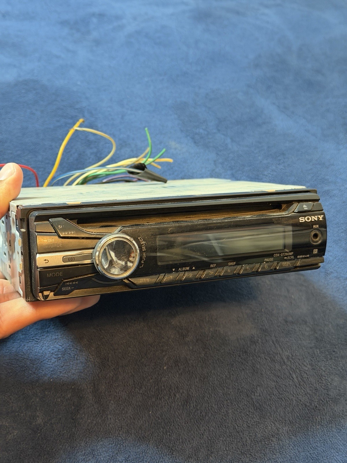 Vtg Sony CDX-GT260MP car CD and MP3 (WHOLE UNIT) Tested Working