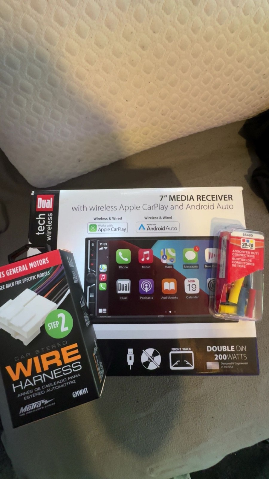 Apple Car Play Radio 7in Double Din Brand New