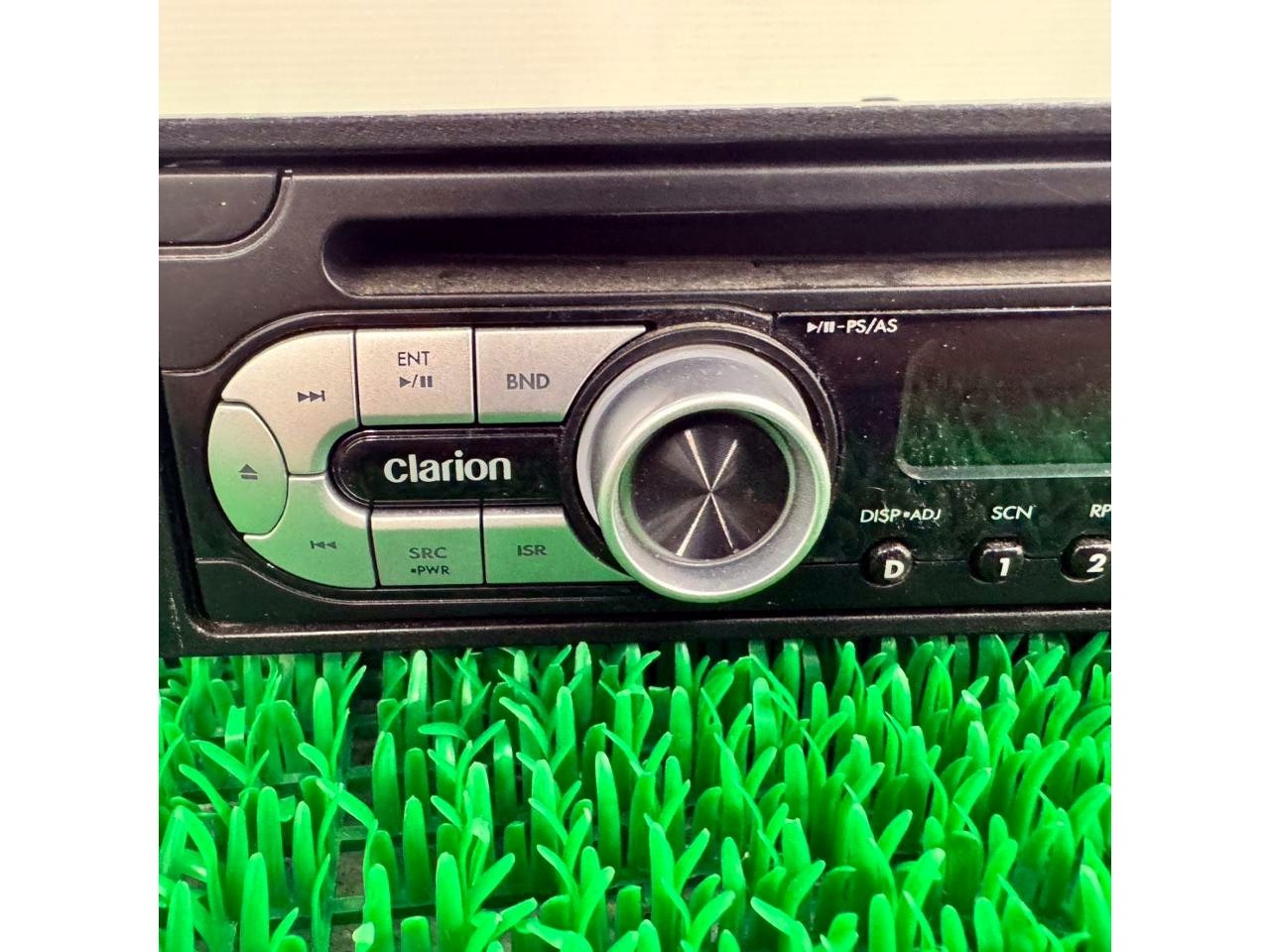 Clarion CZ109 Single DIN Car Stereo Receiver For Parts Not Working CD