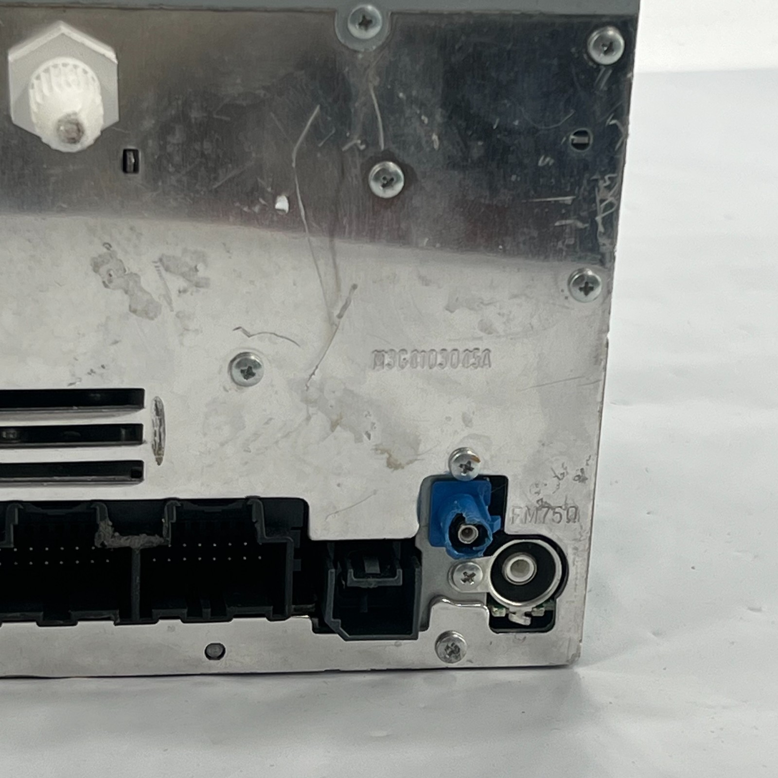 GM Denso DW468100-6850 22776896- DVD Navi Radio Yukon Suburban Tahoe OEM