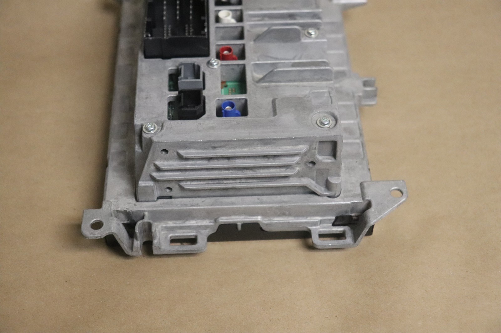 2019-2023 Jeep Wrangler Uconnect 8.4″ Multi Media Radio Screen CarPlay