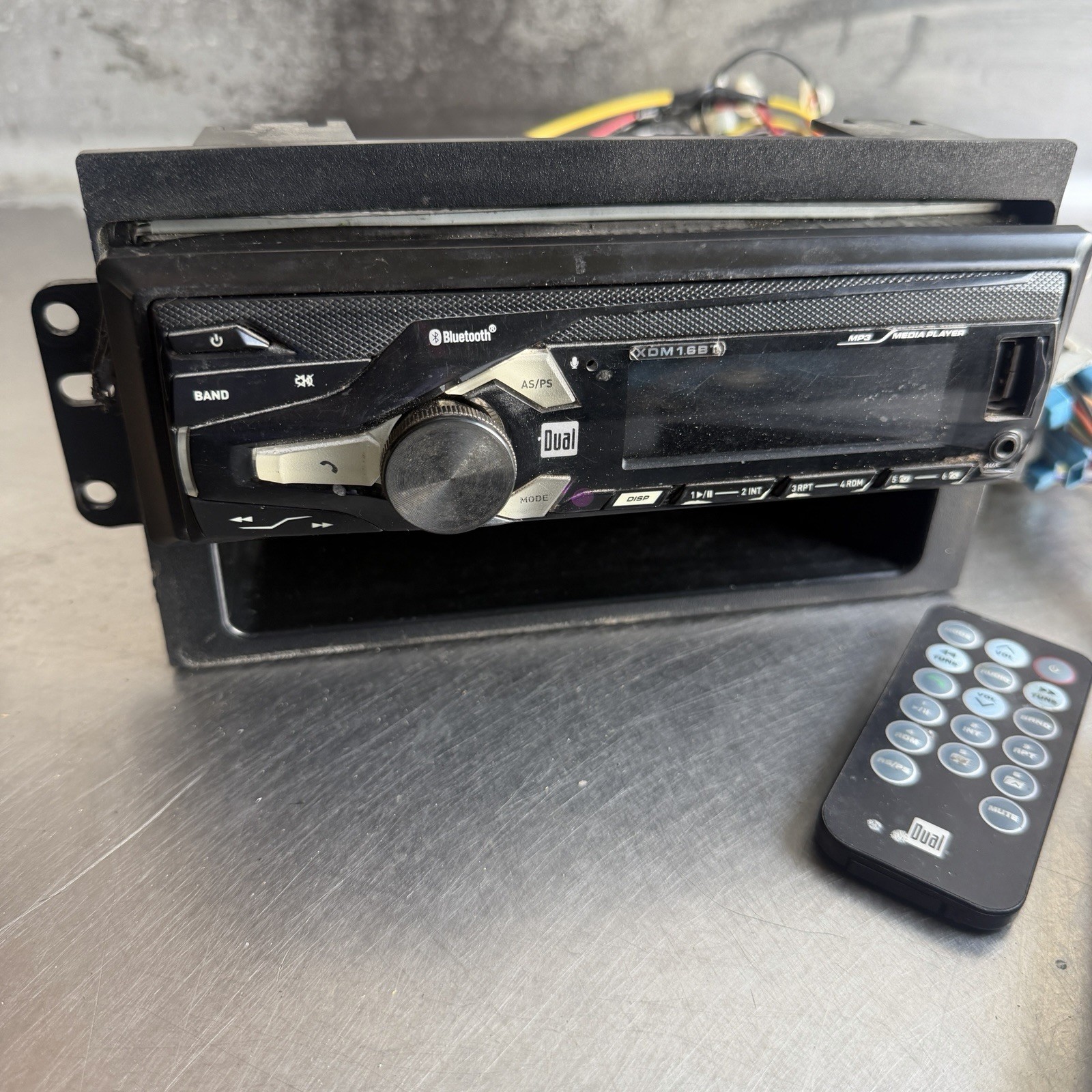 Dual Electronics Bluetooth MP3 Player AM FM Radio Receiver XDM16BT w/REMOTE READ