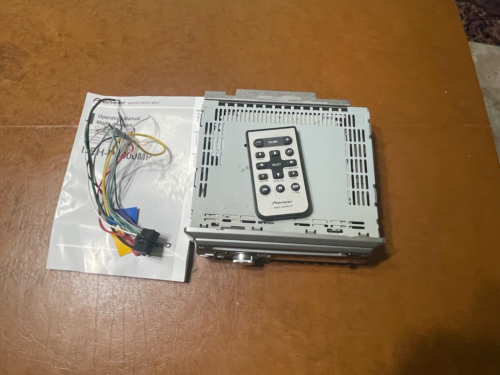 Pioneer “Old School”DEH-P3800MP, CD/MP3, Receiver 200 watts, Easy EQ