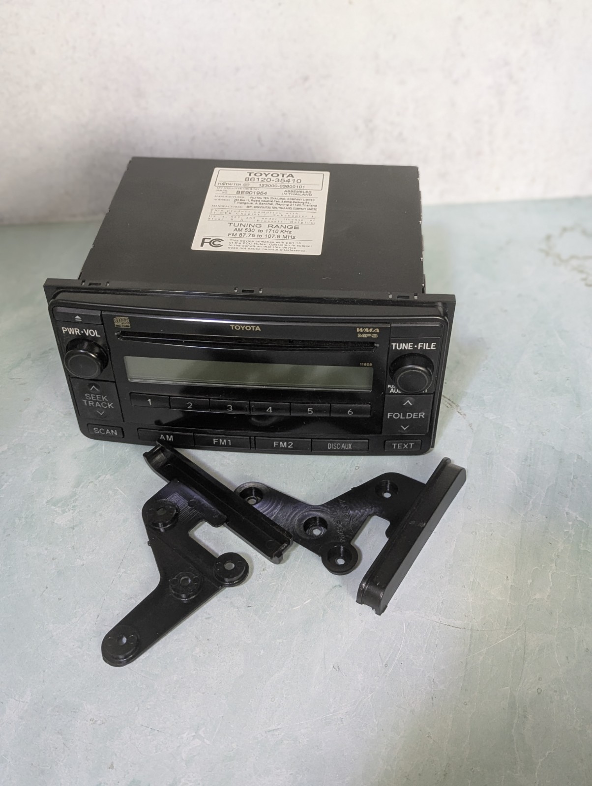 Toyota 86120-35410 OEM Stock IN-Dash Audio AM/FM Radio CD Fujitsu Ten USA SELLER