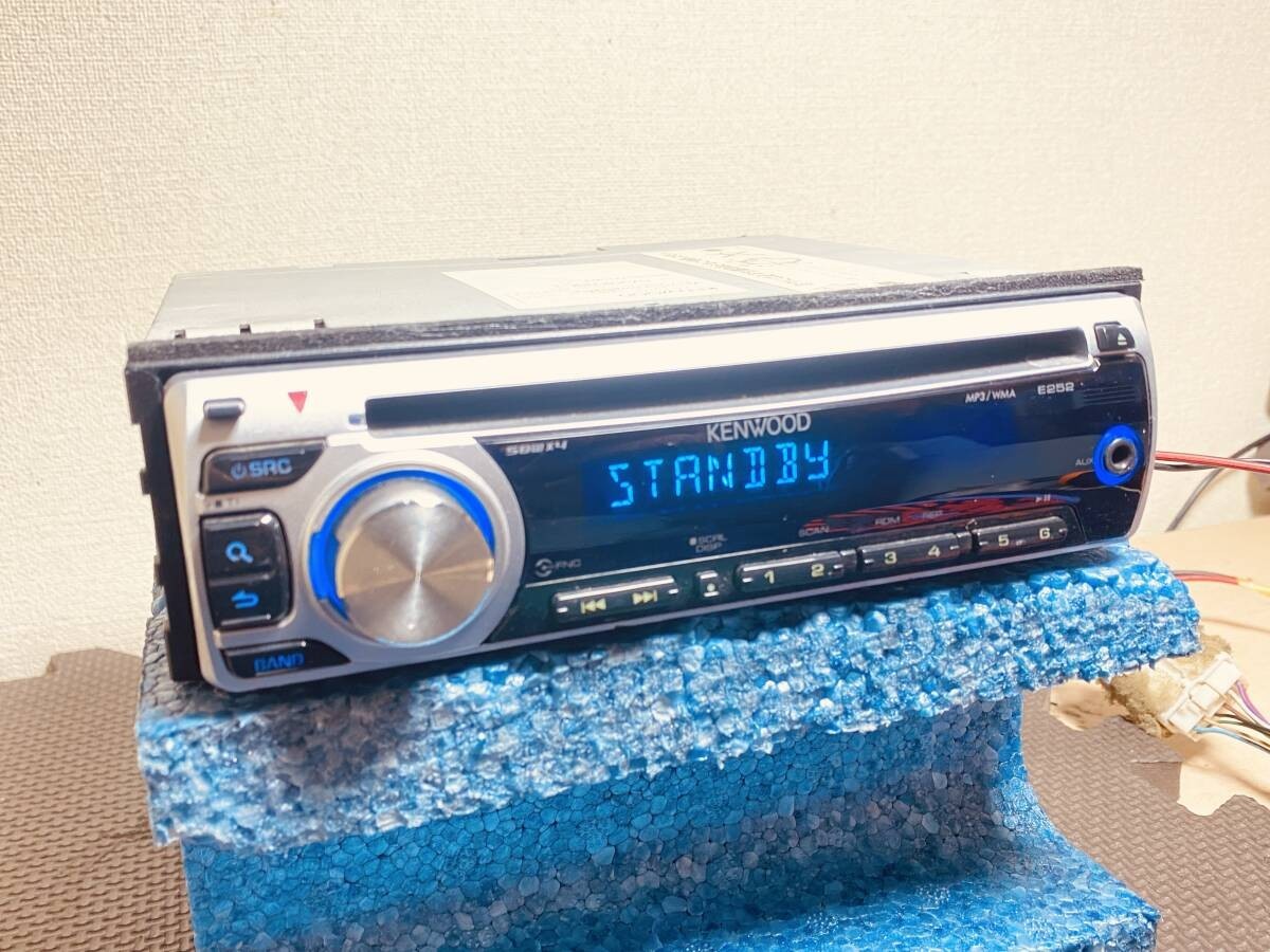 KENWOOD E252STN CD RECEIVER FM AM MP3 WMA 1DIN Silver MAX.50W x4 DC14.4V