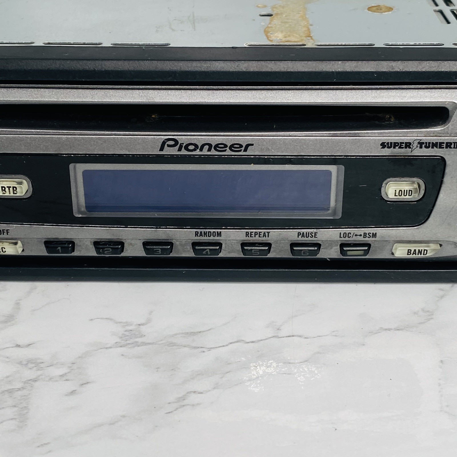 Pioneer DEH-1700 AM/FM CD Car Stereo W/ Connector Cord Faceplate 45w X4 WORKS