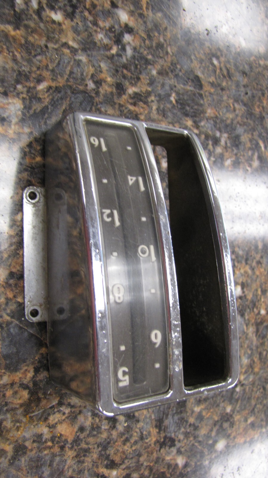 Vintage 1949 1950 Chevrolet Sedan AM PB Car Radio Chrome Face Plate Model #98624