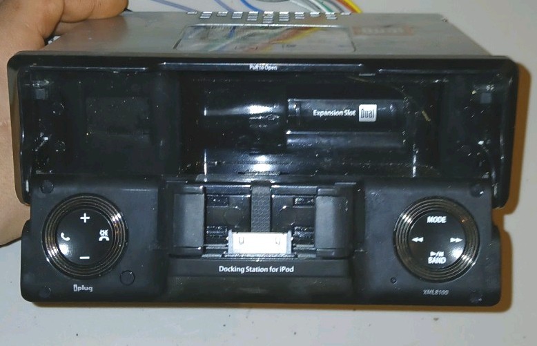 Dual Electronics XML8100 AM/FM Car Receiver with iPod Docking UNTESTED/PARTS