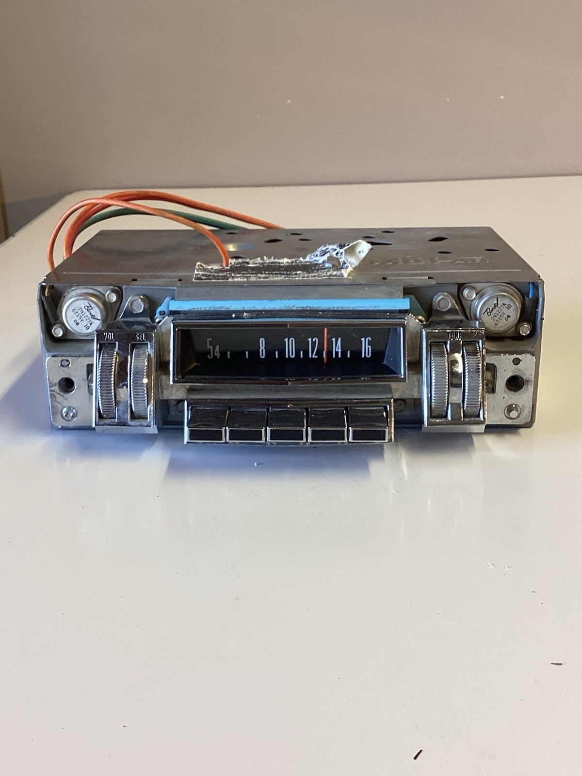 1967 Chrysler Newport , New Yorker Mopar Radio