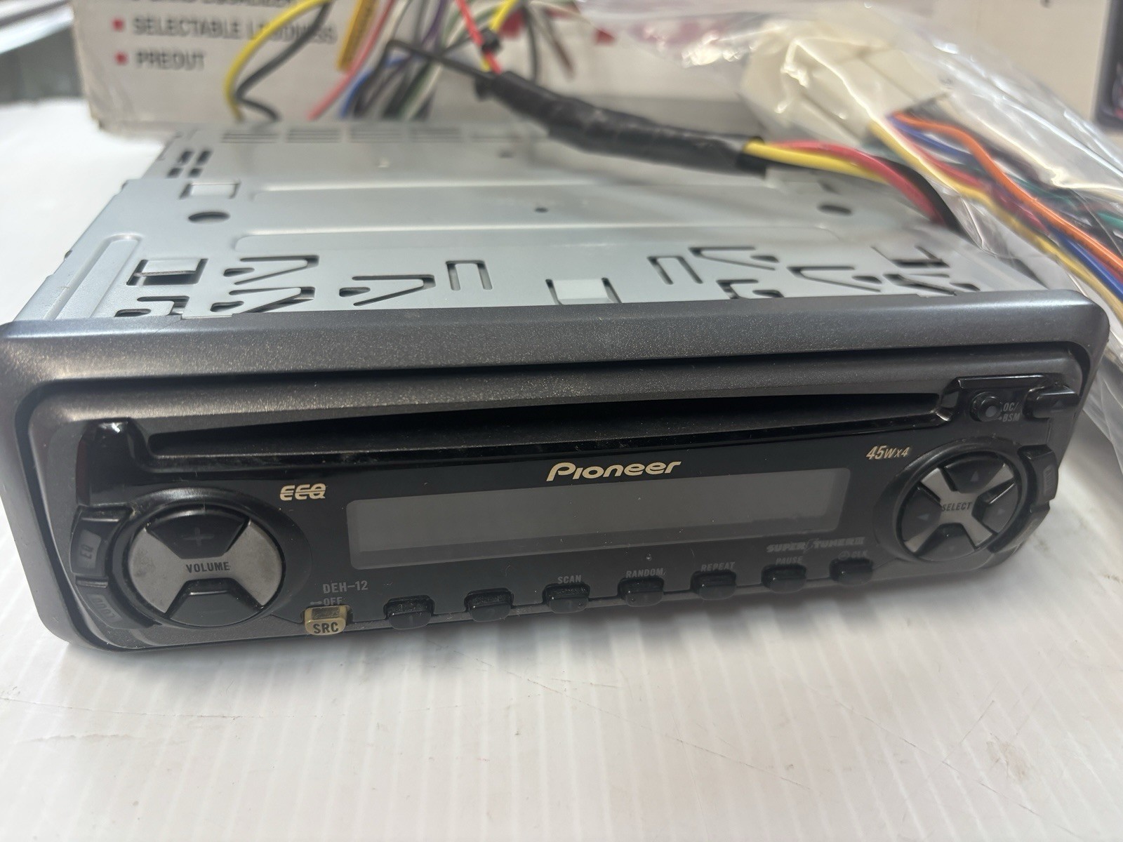 Pioneer High Power Cd Player, radio DEH-12 at 45w, Appears NOS