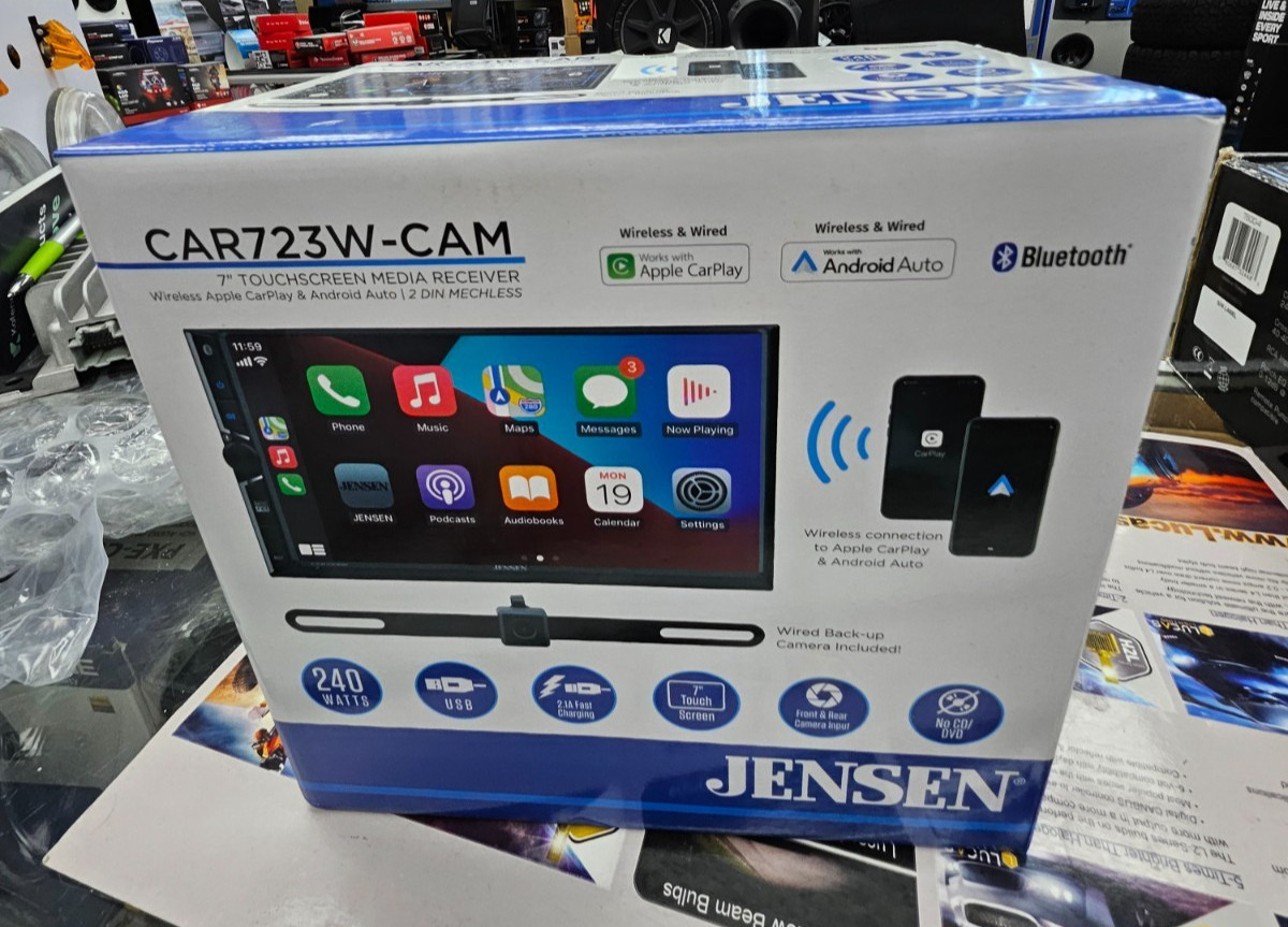 Jensen CAR723W-CAM 7” Multimedia Receiver with Backup Camera