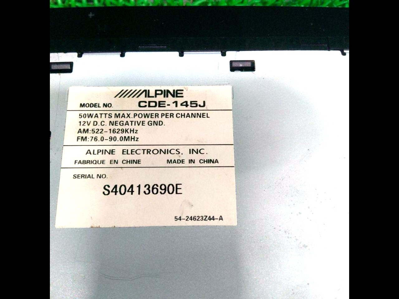 ALPINE CDE-145J Single DIN Car Stereo Receiver Tested Working USB CD w/ Remote