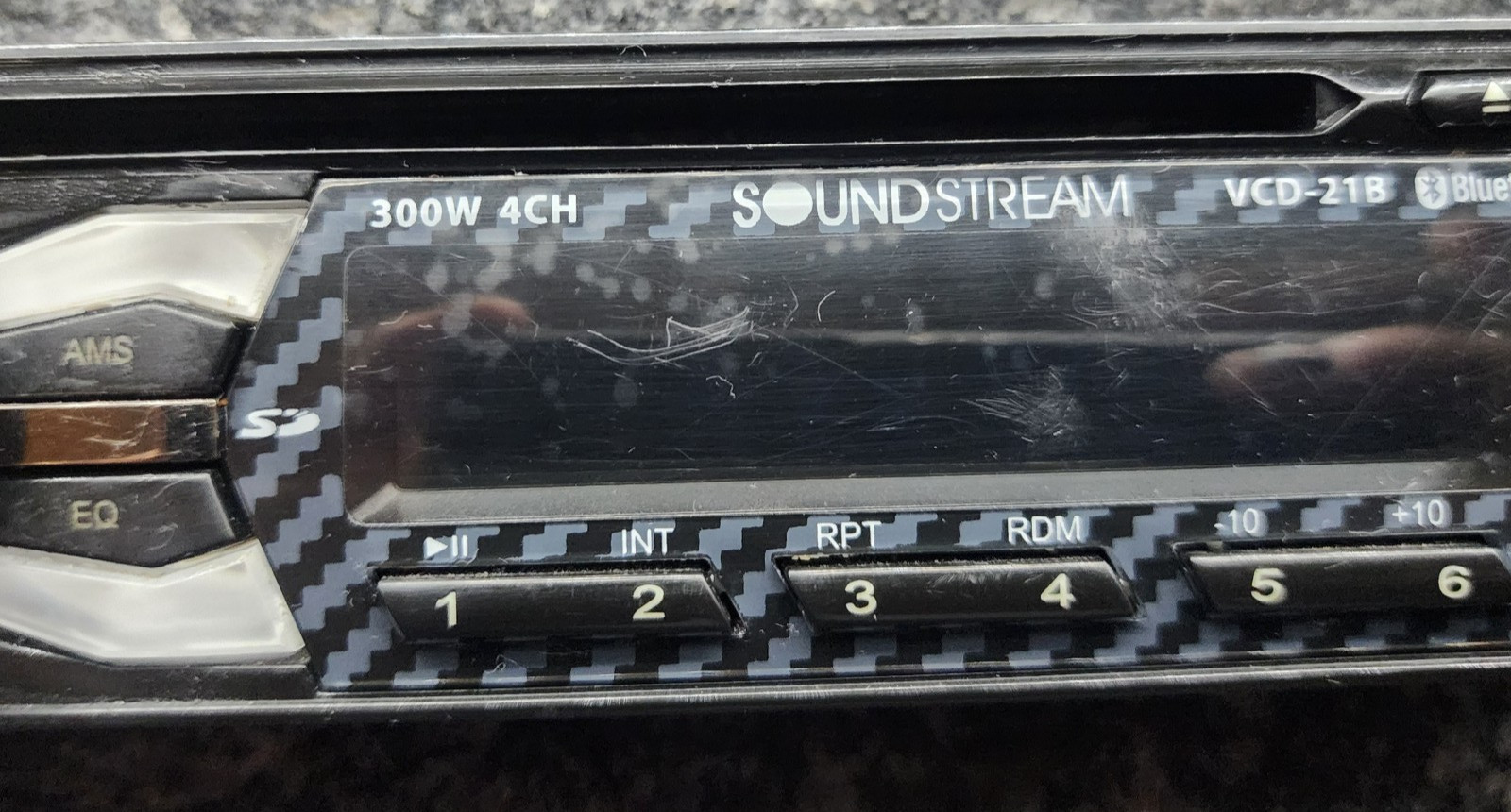 Soundstream VCD-21B Single DIN CD Player w/32GB USB FACEPLATE ONLY