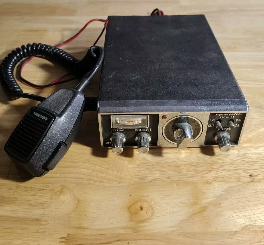VTG Realistic Radio Shack TRC-152 CB Radio 23 With Mic Tested Works