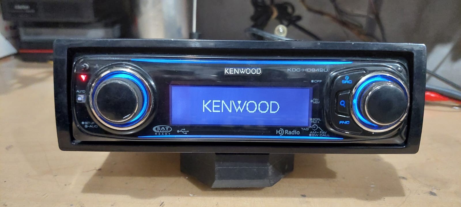 KENWOOD KDC-HD942U Audiophile CD PLAYER HD Built-In SAT USB AUX FULLY WORKING