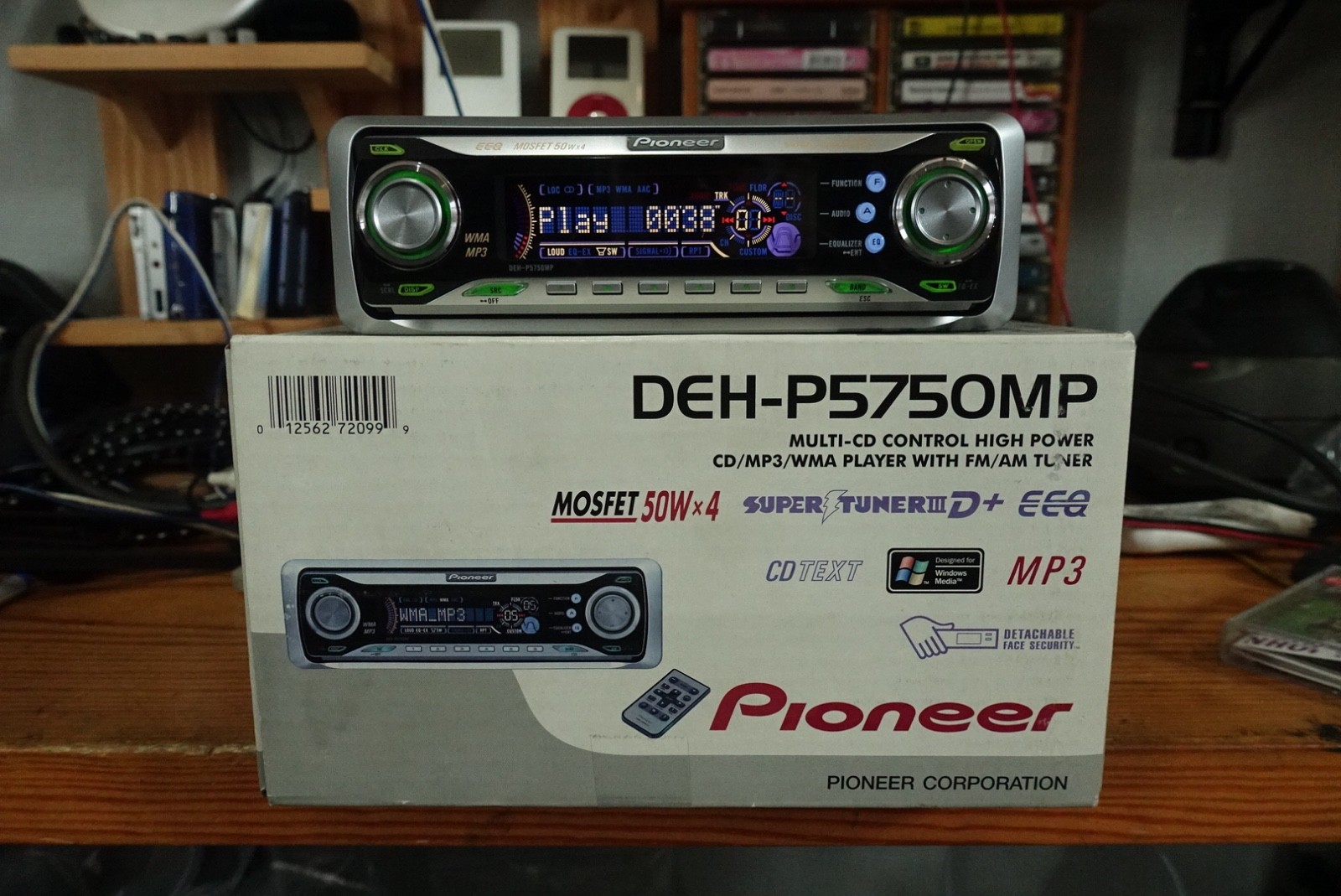 Pioneer DEH-P5750MP. CD/Fm/Aux. New With Open Box.