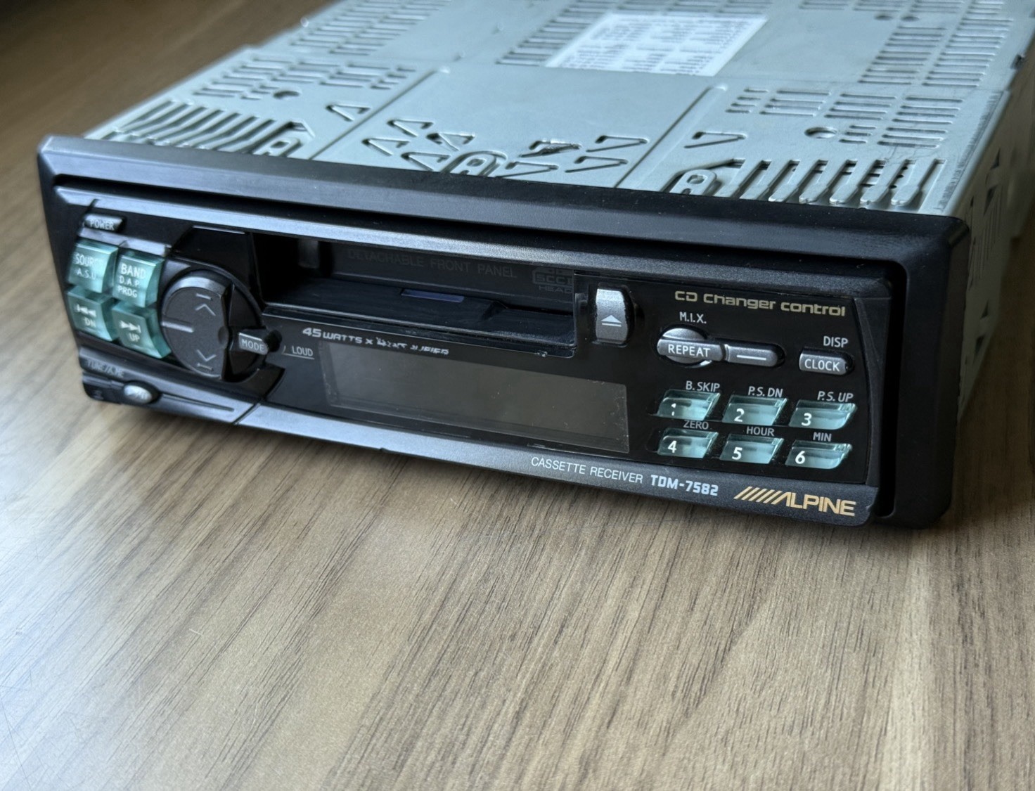 ALPINE CAR AUDIO STEREO AM/FM CASSETTE UNIT TDM-7582 VINTAGE RARE BMW PORSCHE!
