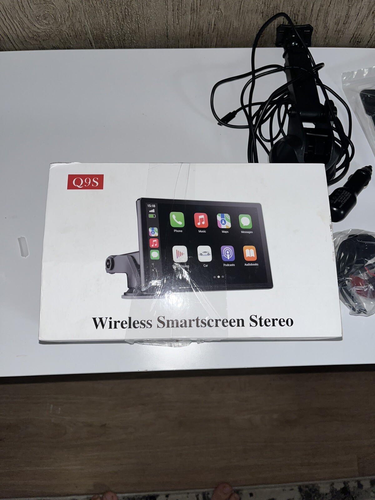 Q9S Wireless CarPlay Touch Screen 2.5K DASH CAM 9” Portable